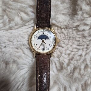 Vintage Timex Watch Unique Rare Gold Tone Round Face For Parts Craft DIY Upcycle